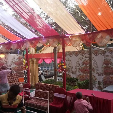 Ghosh Villa Guest House Kolkata Ngoại thất bức ảnh