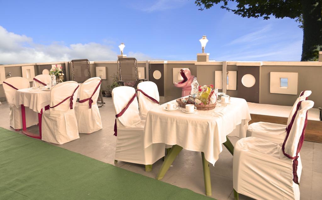 Ghosh Villa Guest House Kolkata Ngoại thất bức ảnh